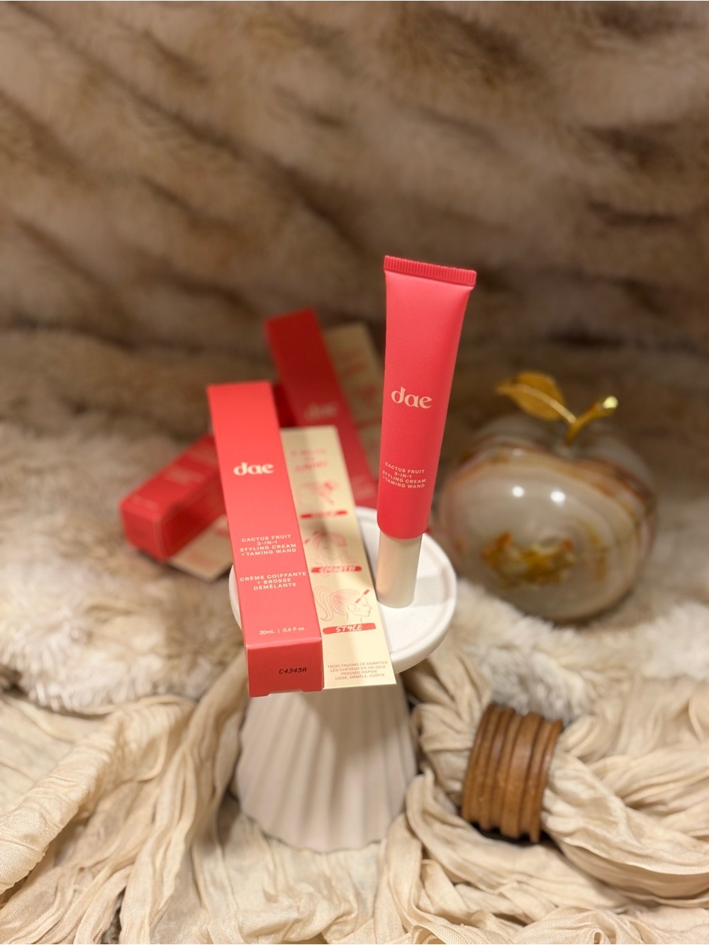 dae Cactus Fruit 3 - in - 1 Styling Cream Taming Wand